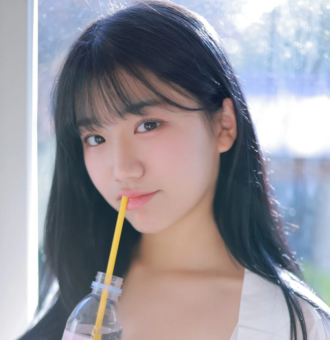 Yui写真合集8套26GB资源打包下载